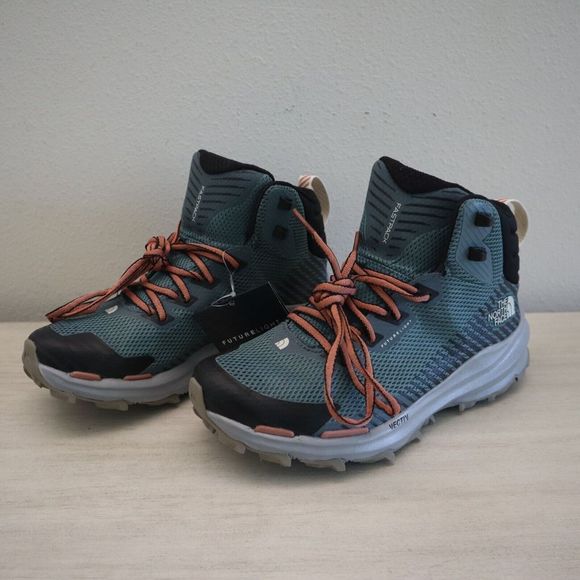 The North Face Women Sz 9 Blue Vectiv Fastpack Mid Futurelight Hiking Boots $165 - Picture 1 of 8